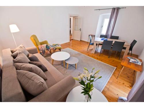 Peristil Loft, Split (photo 6)
