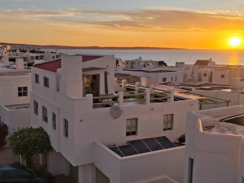 Langebaan Paradise Beach 5 Elara Apartments A,B &C – khách sạn tại Bãi biển Thiên Đường
