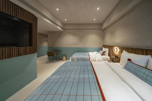 room detail thumbnail 1