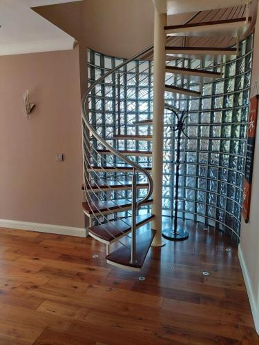 Stylish 4 bedroom house By The Sea in Rosslare