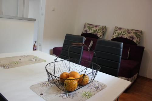 Apartment image 6