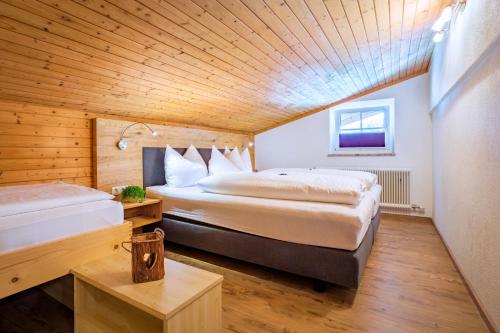 Active Apartments Room Type - Two-Bedroom Apartment with Balcony Active Apartments Room Type - Two-Bedroom Apartment with Balcony