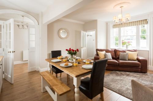 Cintra House - image 2
