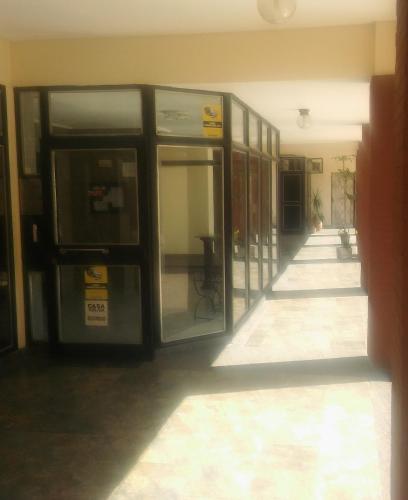 로비, Apart Office in 바리오 수르