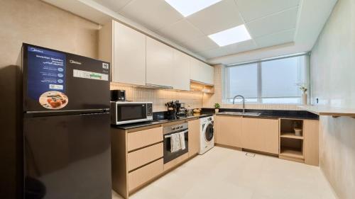 fam Living High Floor Stay in Sulafa Tower - image 7