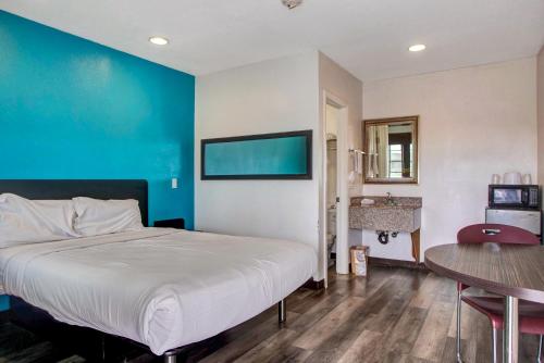High Desert Inn in Hesperia, USA
