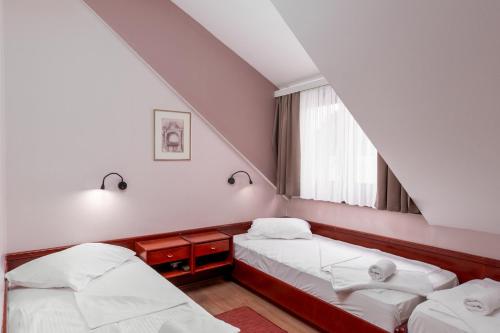 B&B Garestin 2