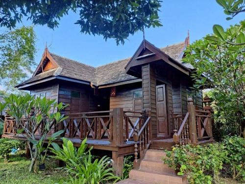 Thip Wiman House in San Pa Tong