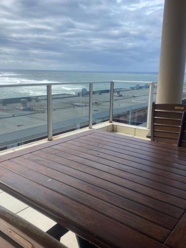 NEW 101B Santorini  Margate Lawrence place - image 2