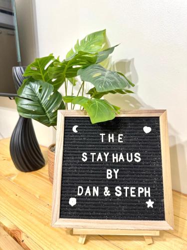 The Stayhaus by Dan & Steph, Манила