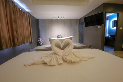 Rico's Patong Hotel