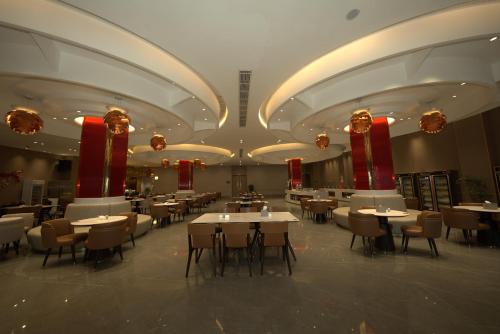 Restaurant, Sands Bavet Hotel in Chantrea