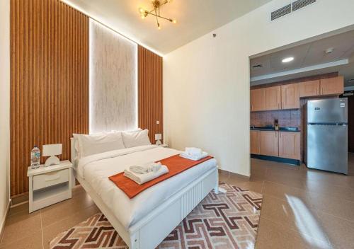 Apartment with Burj Khalifa with Big Balcony - image 13