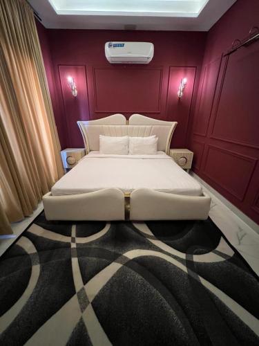 The Ruby Residence - image 9