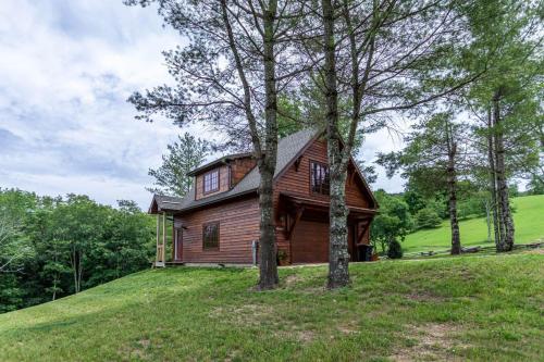 Deerview Cottage at Eagles Nest in Beech Mountain, USA