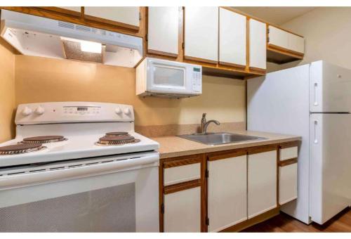 Studio 6 Suites Charlotte, NC - Tyvola Rd/Executive Park - 주방