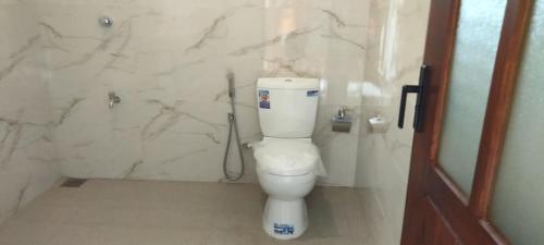 Aloka Apartments - image 3