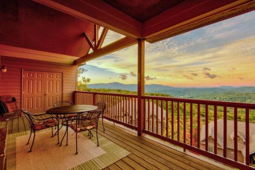 Sugar Sky at The Reserve II in Sugar Mountain, USA