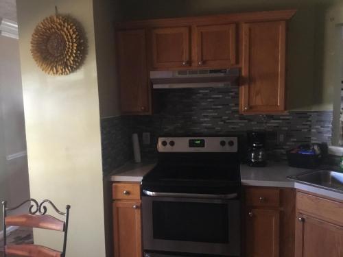 Captivating Home near Downtown ATL in Konlija (GA)