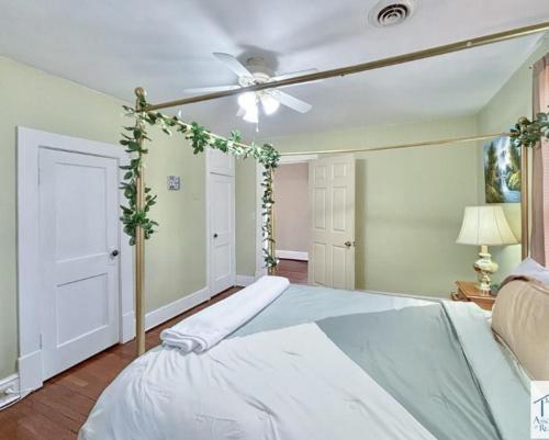 The Honey Home in 马丁斯维尔(VA)