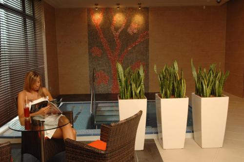 Pezsgőfürdő, AdamEva Resort near Pöstyéni repülőtér