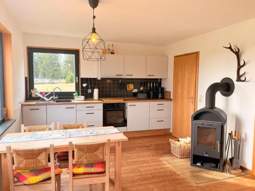 Iekārtas, Tiny Chalet Stuga Am Rennsteig mit Kamin und Garten, Hunde Willkommen in Goldisthal