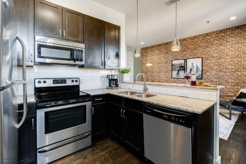 Lofts at 30th - Blue Spirit - 6 Mins to Broadway in Nashville, USA