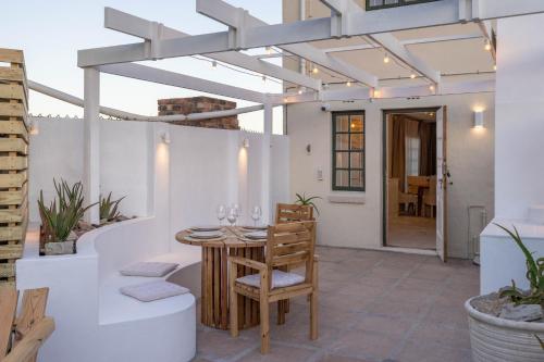 Ohana Retreat - Unbeatable Location - Sea Views in Puero Alfred