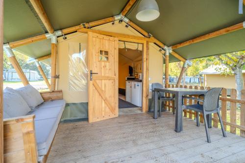 Camping Gran Sol in Montferrer