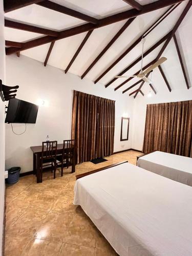 Skylark Guest House in ناوالابيتيا