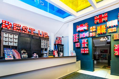 Hall, RestUp London Hostel in Waterloo and Southwark
