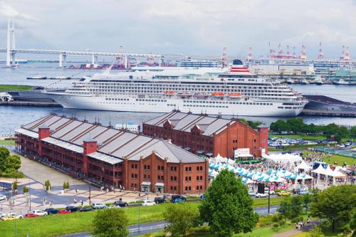 Navios Yokohama