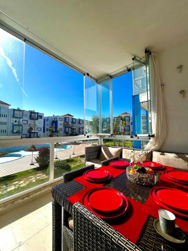 발코니/테라스, Appartement 2 chambres, près de la mer, résidence calme (Appartement 2 chambres, pres de la mer, residence calme) in 카보 네그로