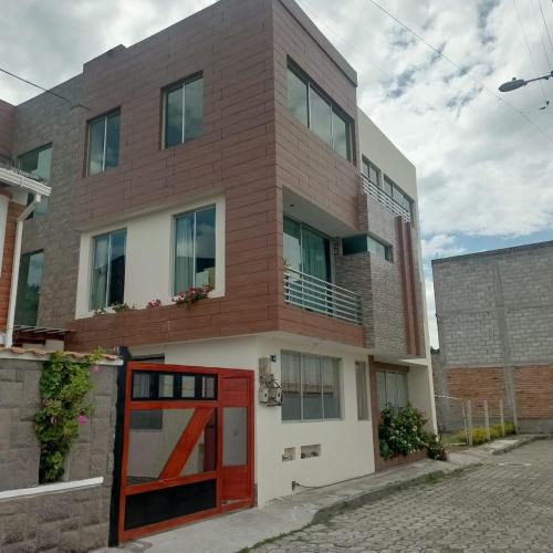 Departamento de 2 habitaciones en la Victoria con garaje gratis in Ibarra