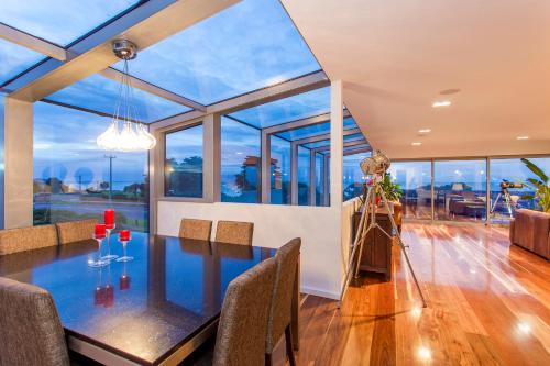 Restaurant, Starhaven Retreat in Indented Head