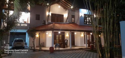 Royal Villa Polhena – khách sạn tại Bãi biển Polhena