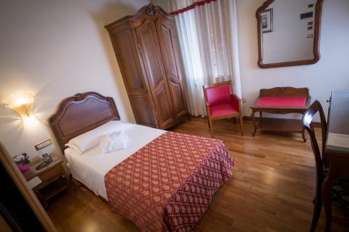 Hotel Spessotto Hotel Spessotto is a popular choice amongst travelers in Portogruaro, whether exploring or just passing through. Featuring a complete list of amenities, guests will find their stay at the property a c