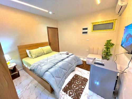 Four pyramids View Guest house