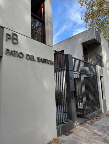 Comfortable apartment in the heart of the Historic District