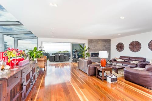 Shared lounge/TV area, Starhaven Retreat in Indented Head