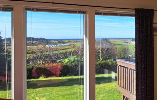 Skats, 3 Bedroom Stunning Home In Vanse in Borhaug