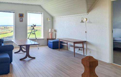 3 Bedroom Stunning Home In Vanse in Borhaug