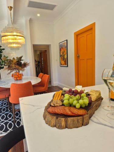 Harbour Bungalow Rose Bay Sydney in Rose Bay