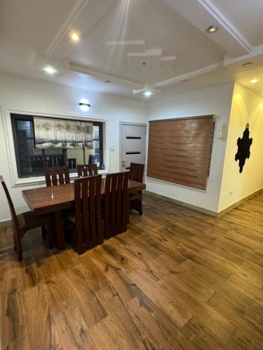 Yussals Luxury Apartment in Ngleshi Amanfro