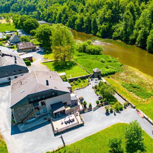 La ferme de la Semois au bord de l'eau gîte à louer Ban d'Alle