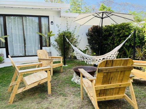  Villa Portofino. Beach house in Natipuan