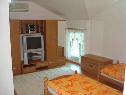 Villa Vežić - image 12