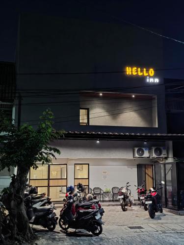 Vue extérieure, HELLO Inn @permatahijau in Semarang