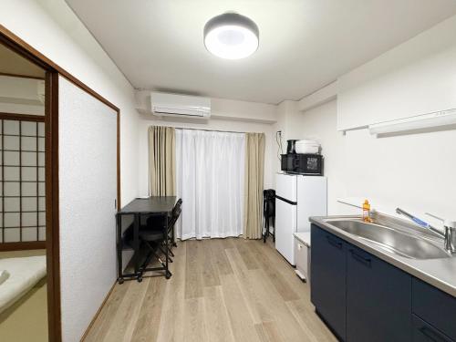 アットイージー三先