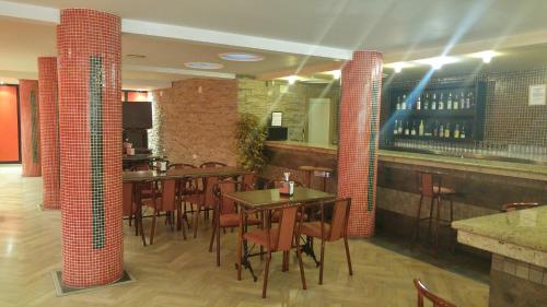ผับ/เลาจน์, Hotel Cabanas in เพอร์โทลลาโน